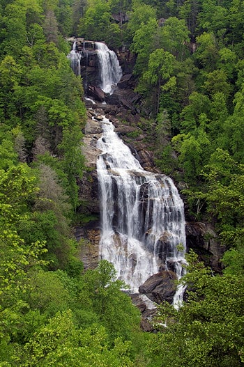 Top 10 Waterfalls for Families: Stunning views with Easy Hikes