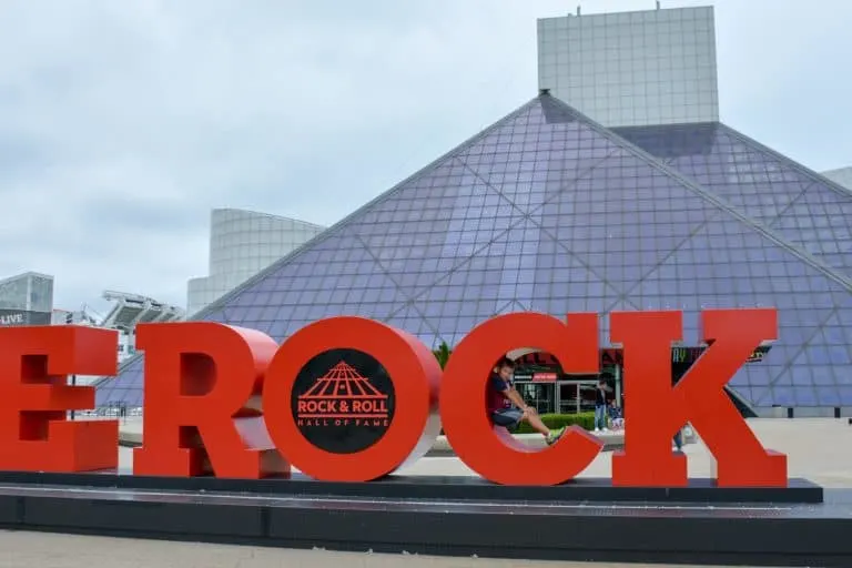  Rock and Roll Hall of Fame in Cleveland 