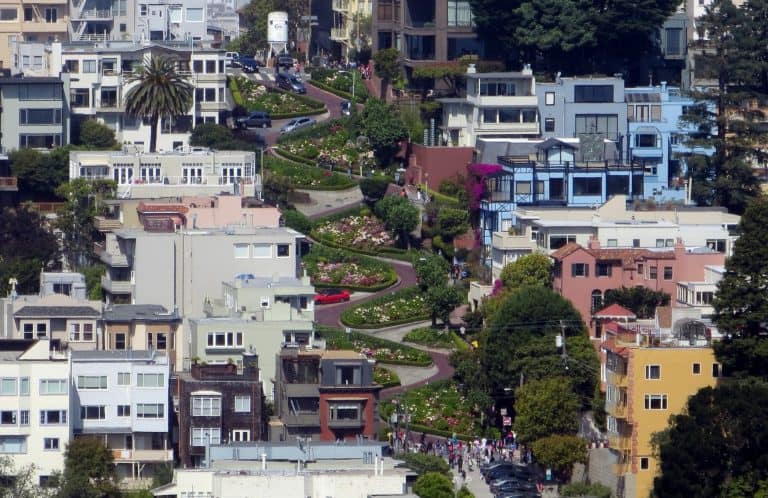Lombard Street is one of the free things to do in San Francsico