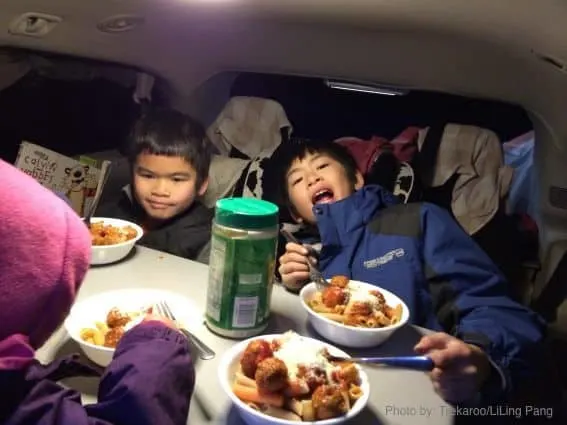 Roadtrip dining in a Jucy Campervan 