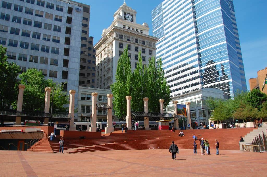 cool-things-to-do-in-portland-pioneer-courthouse-square-by-flickr-LWYang