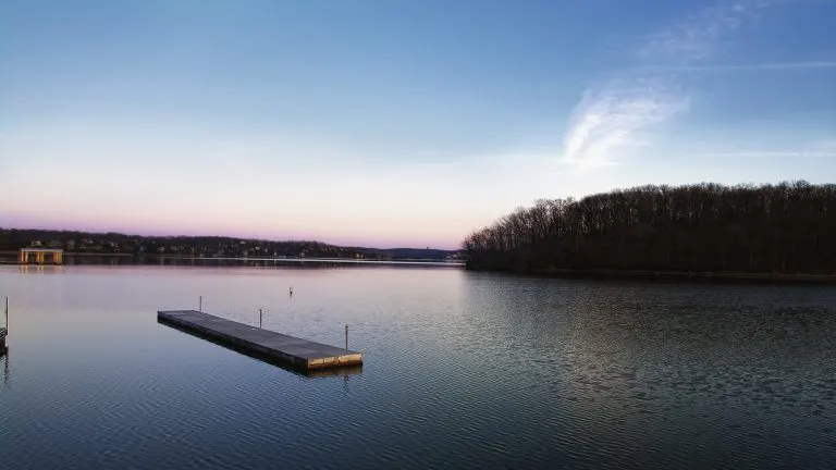 Lake of the Ozarks is a great place for a Missouri family vacation