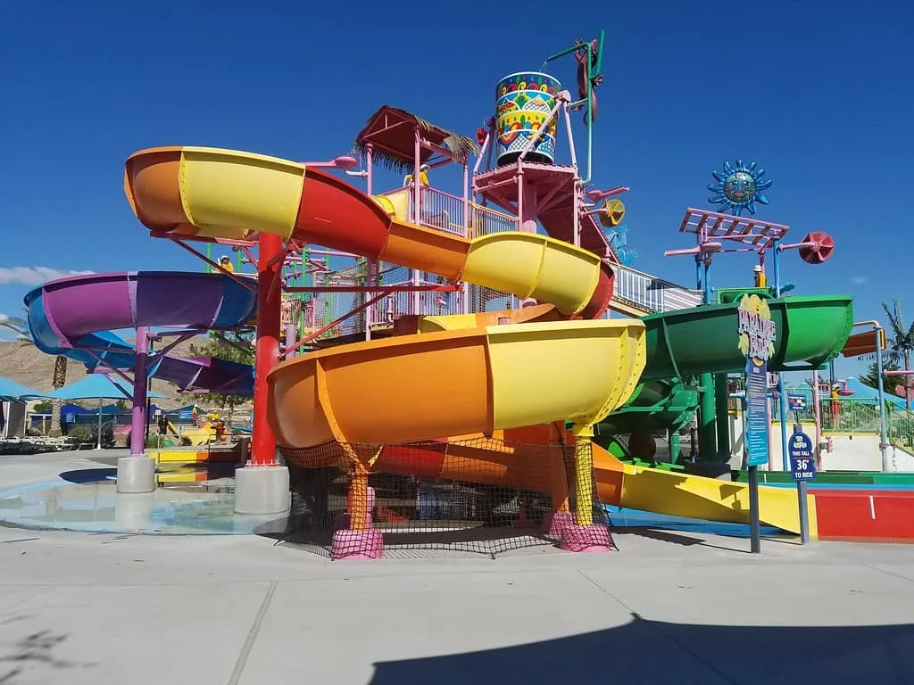 Wet 'n Wild Las Vegas Waterpark Admission in Nevada Desert 2023