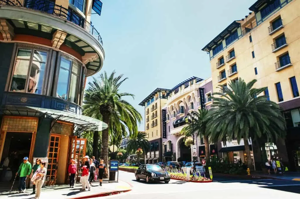 Fun Things to do with Kids in San Jose - Santana Row 