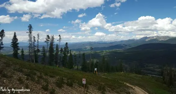 Winter Park Resort Trails offer exceptional hikes for families of every hiking level and ability. Tucked in the beautiful background of Colorado, Explore more tips on a summertime vacation in Winter Park, Colorado! #winterpark