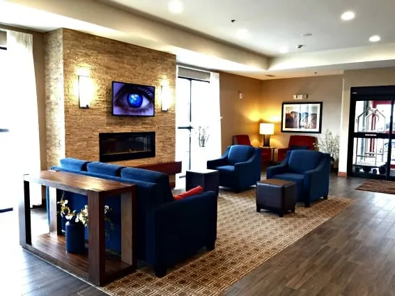 Sioux Falls Comfort Inn and Suites Lobby