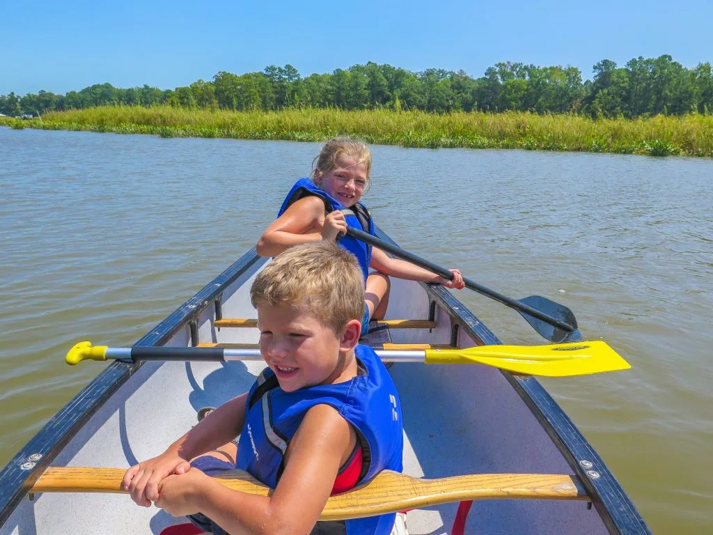 Things to do in Williamsburg with kids 
 including Canoeing the James River