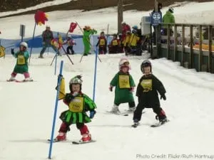 kids-ski-parade