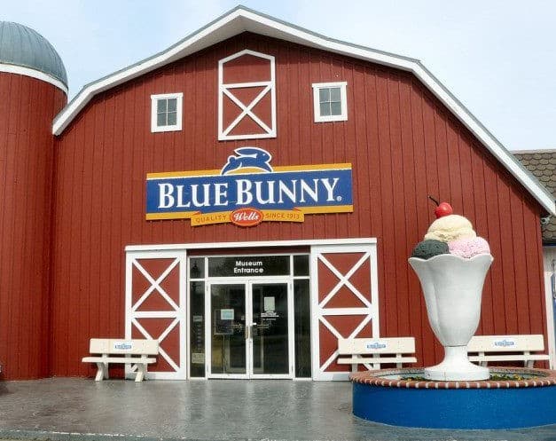 fun things to do in Ioaw with kids include visiting the ice cream capital of the world