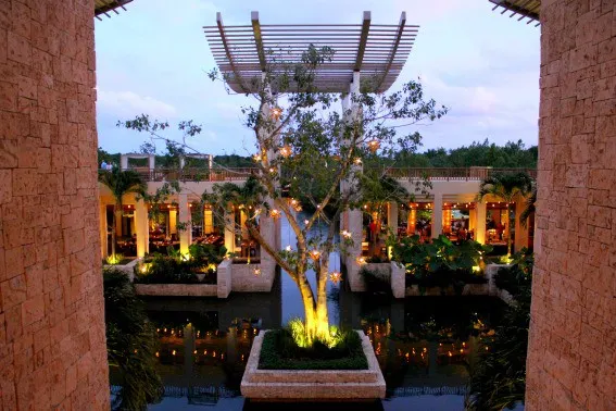 Banyan-Tree-Mayakoba-luxury family vacation