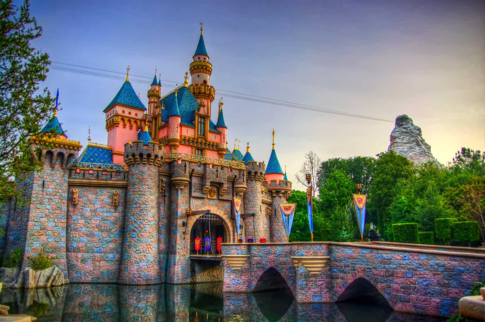 15 Money Saving Tips for Disneyland Deals  Enter to Win 