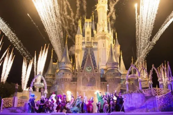 Hocus Pocus Villain Spelltacular at Walt Disney World's Magic Kingdom