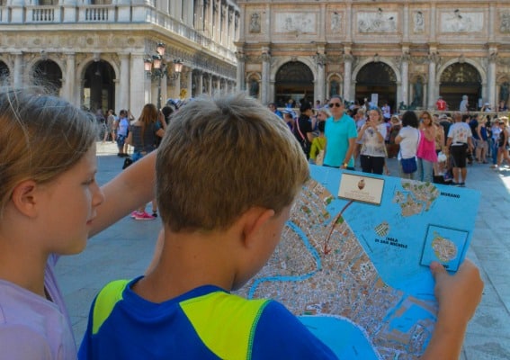 exploring the map and getting lost while discovering what to do in venice