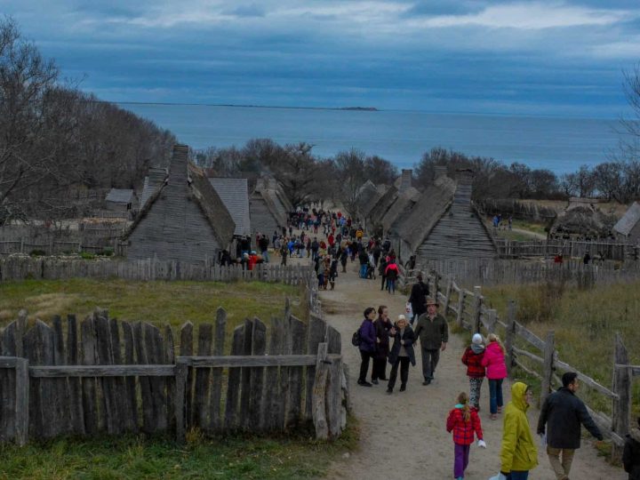 A Thanksgiving Visit to Plimoth Plantation with Kids
