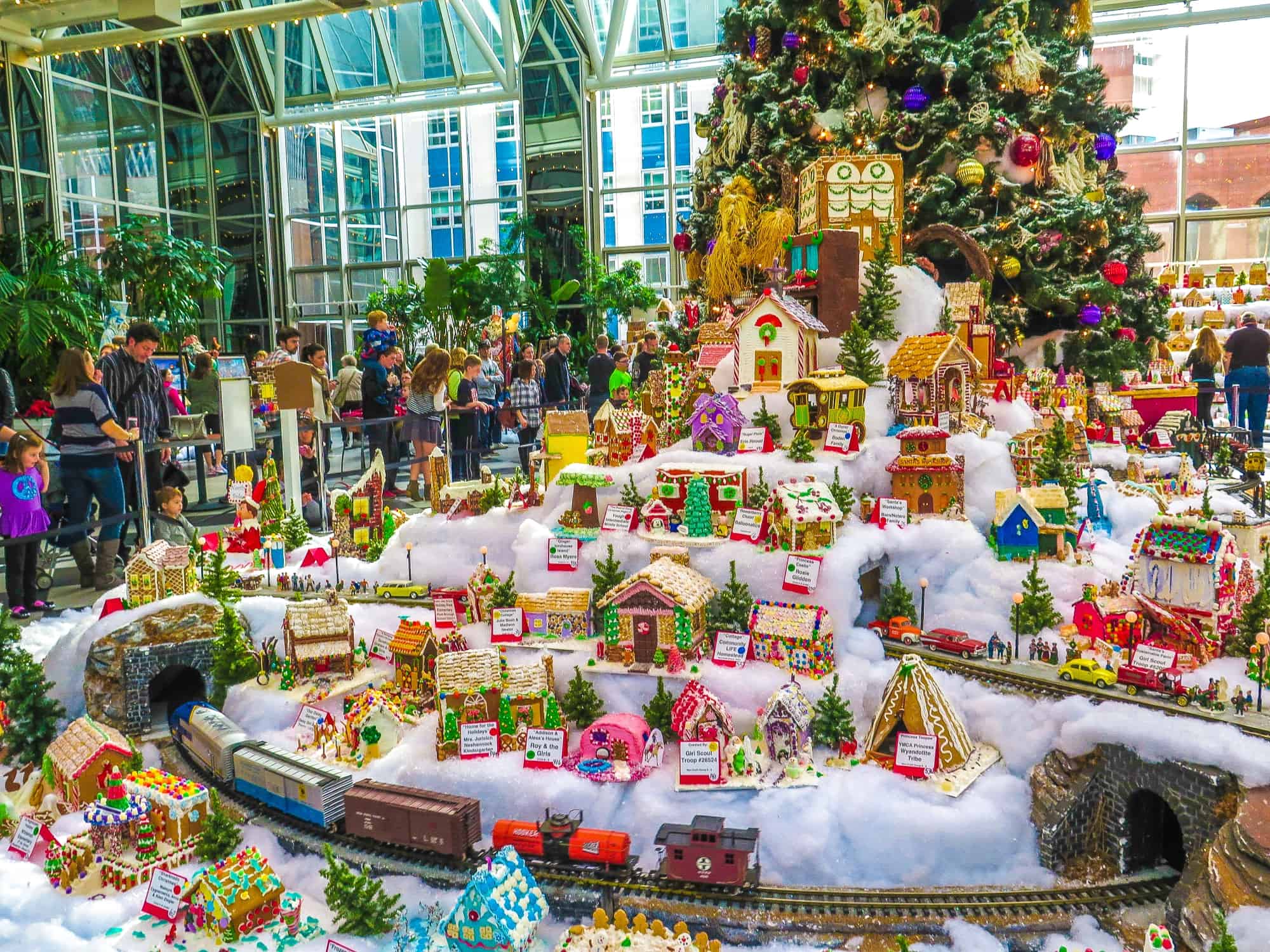 The Best Pittsburgh Christmas Events for Families in 2022