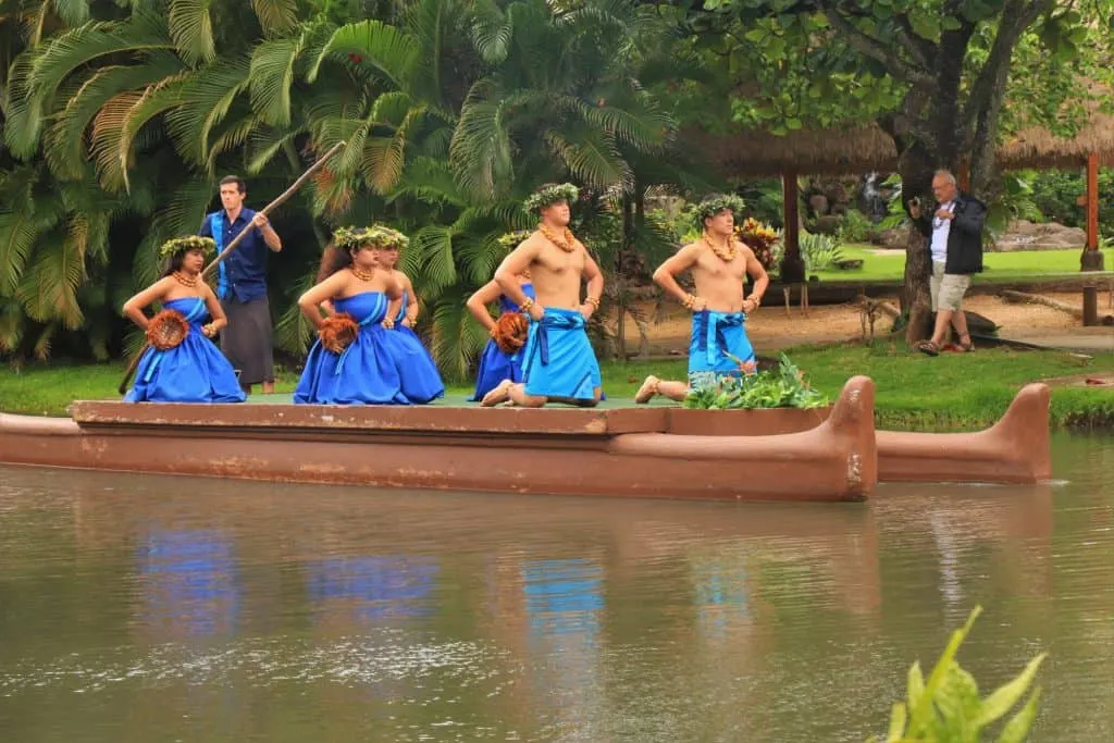 Visit the Polynesian Cultural Center on a Hawaii Family Vacation