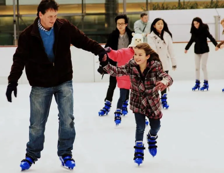 Seattle-Christmas-events-ice-skating