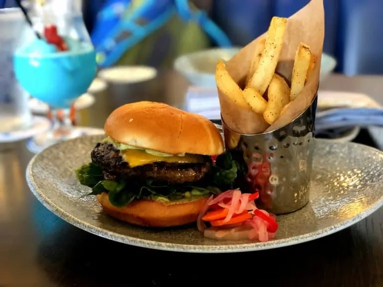 Cheddar Burger Lampllight Lounge Pixar Pier Food