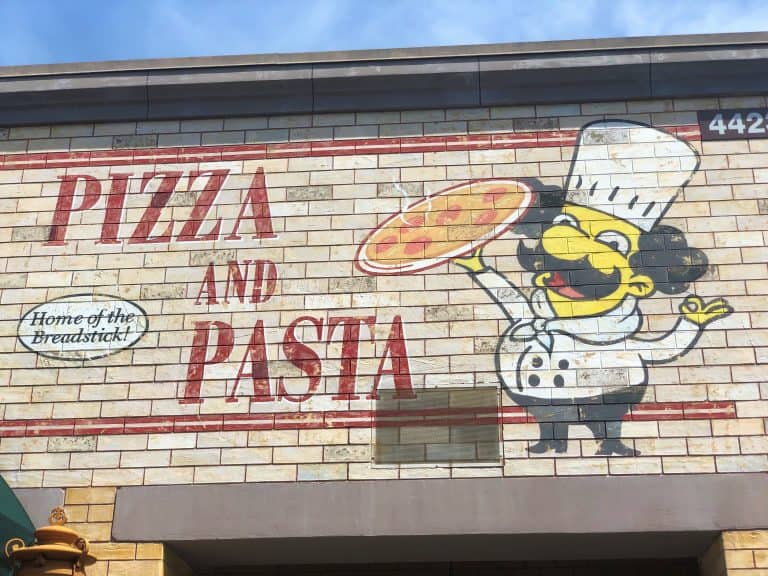 Luigis PIzza and Pasta at Universal Studios