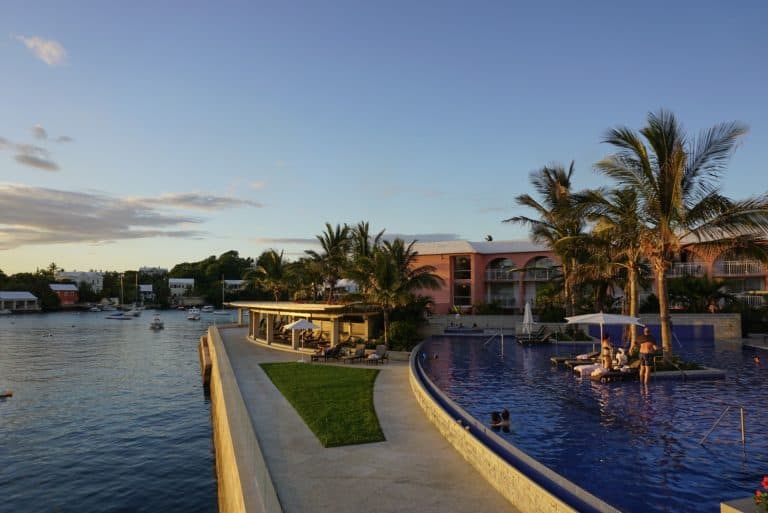 Bermuda Fairmont Princess Infiniti Pool