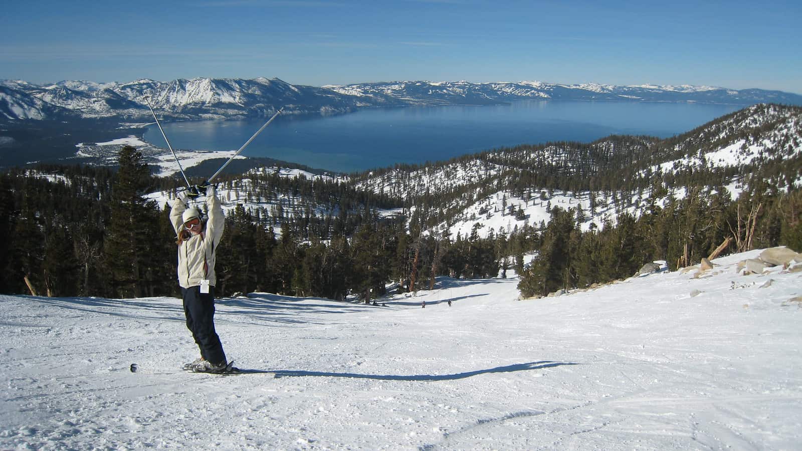 Best Lake Tahoe Ski Resorts For Families [And The Best Season Pass ...