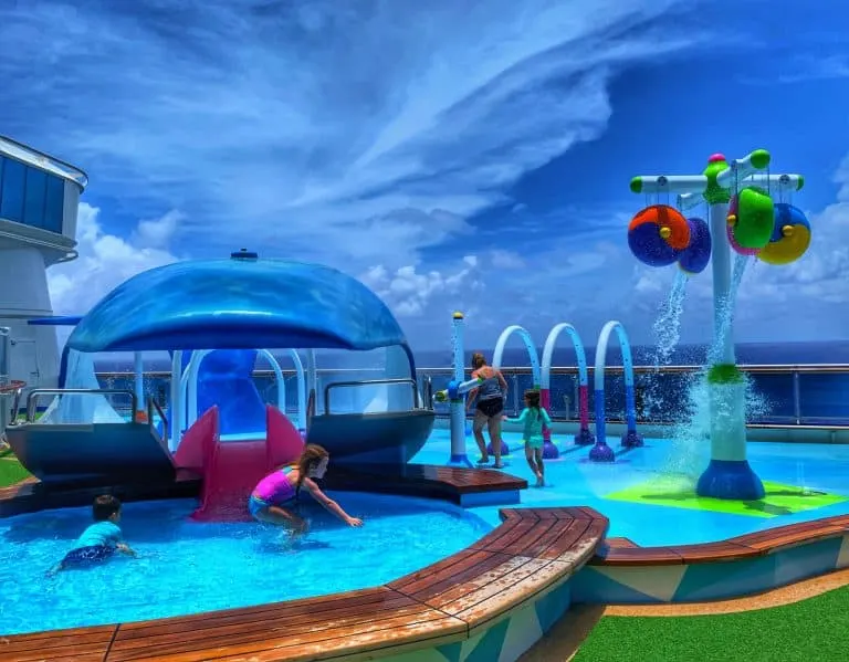 Caribbean-Cruise-Packing-List-Splash-Zone