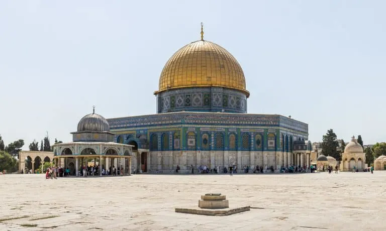 Dome of the Rock is one of the importatn things to see in Jerusalem