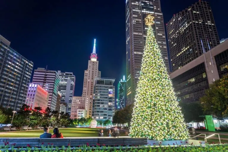 The Best Dallas Christmas Events For 2023   Holiday Main Street Garden 768x512 .webp