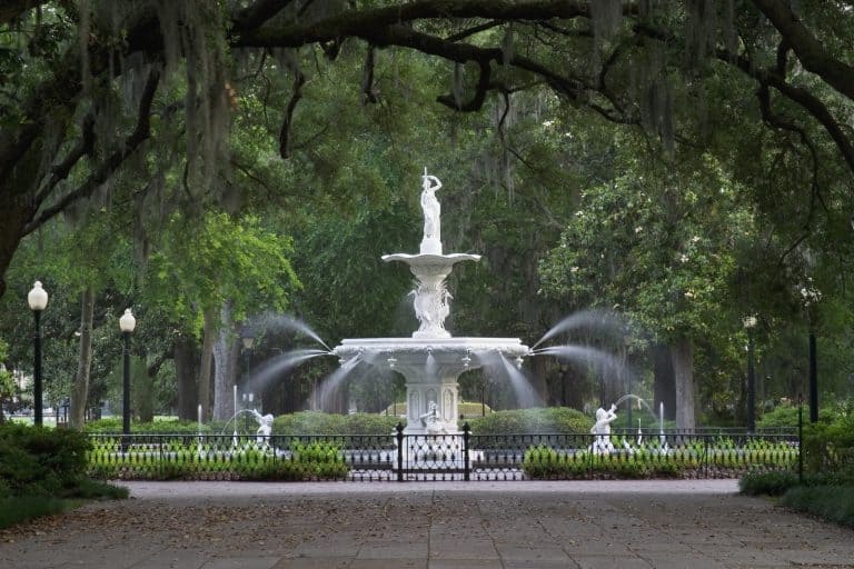 Things to do in Georgia with kids include visiting Savannah