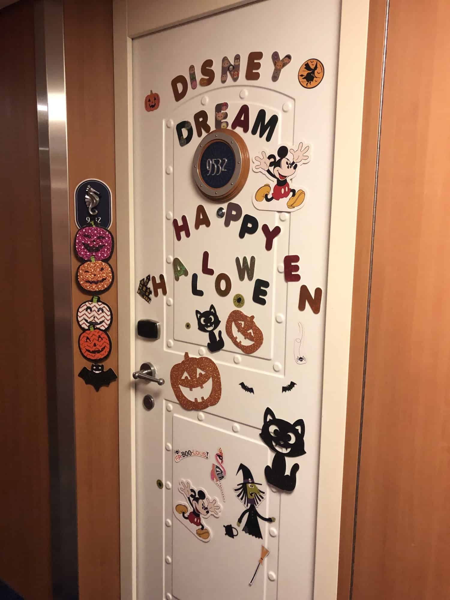 disney halloween cruise door