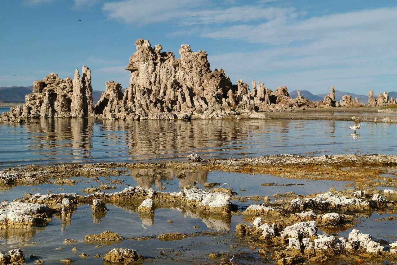 things to do in Northern California include visiting Mono Lake