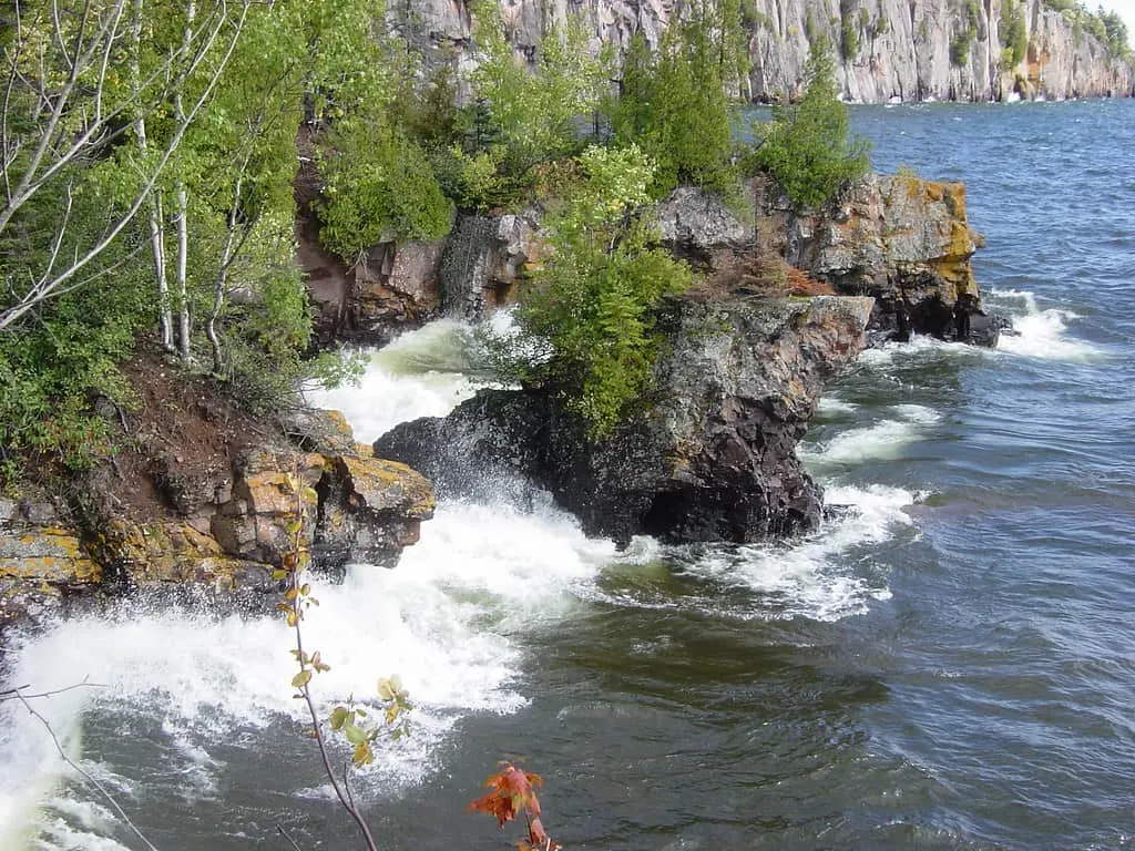 lake superior is one of the best places to visit in Minnesota