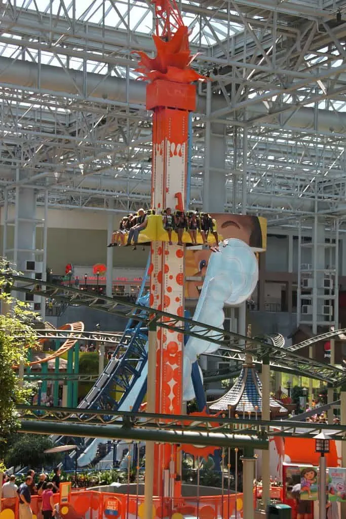 One of the best things to do in Minnesota with kids is visiting Mall of America and Nickelodeon Universe