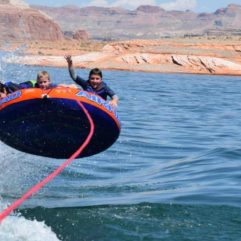 Lake Powell Houseboat Trip, An Ideal Multigenerational Outdoor Getaway