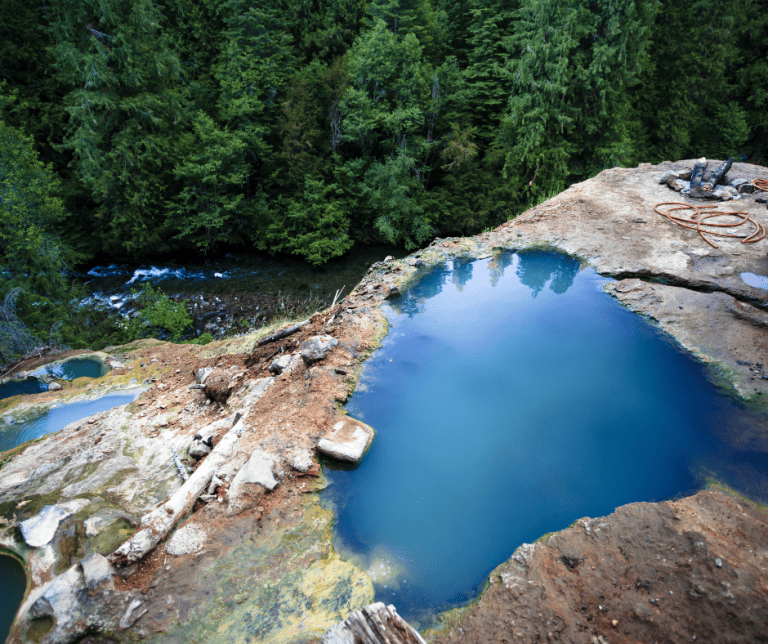 Umpqua Hot Springs in Oregon