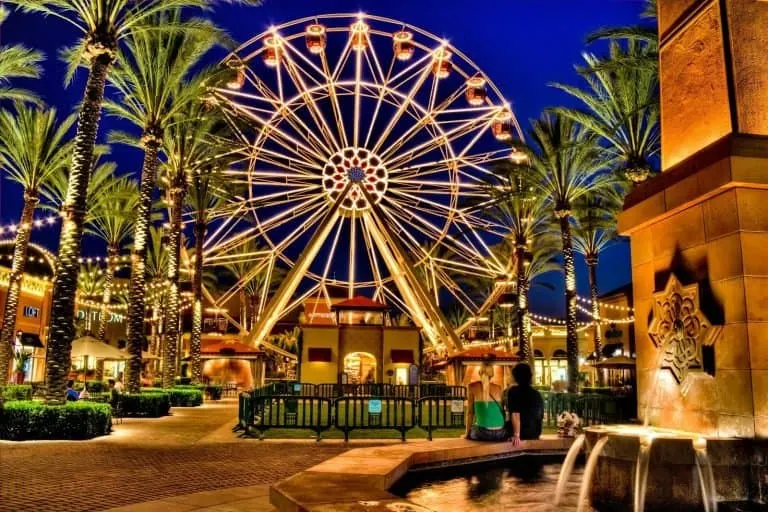 Giant Wheel at Irvine Spectrum in Orange County
