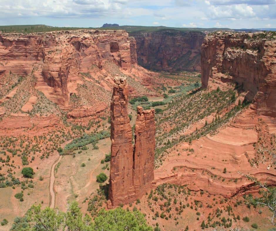 canyon de chelly is one of the best parks in Arizona