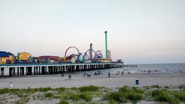 things to do in Galveston include the Pleasure Pier