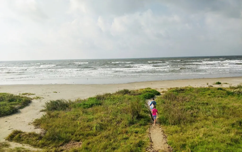 Beaches in Texas for Families, Sea Isle Beach on Galveston Island