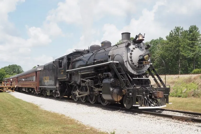Tennessee Valley Railroad is one of the best things to do in Chattanooga withkids