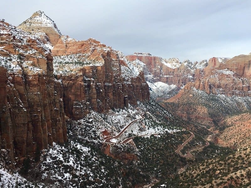 Canyon Overlook Trail in Zion in Winter