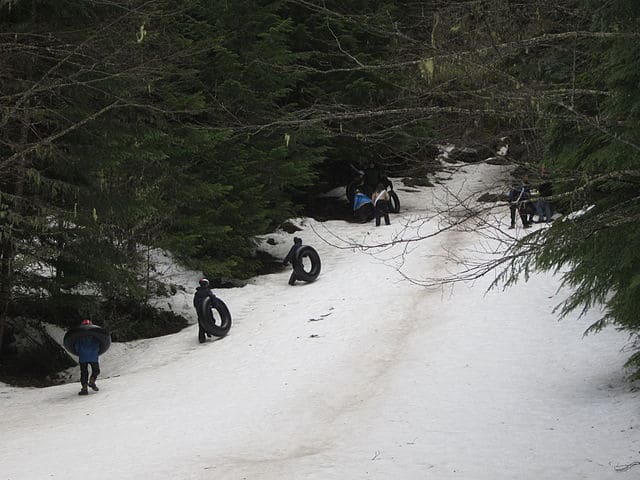 8 Great Spots for Snow Tubing in CT + 2 More Nearby! 5