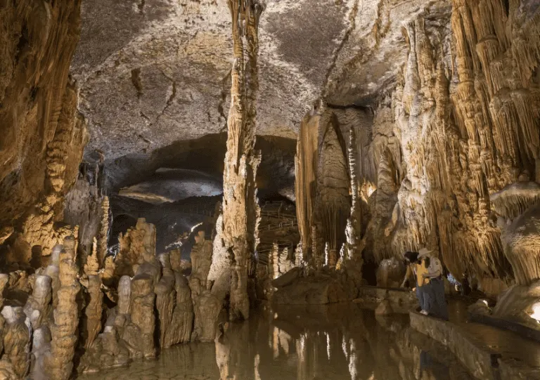 38 Great Things to do in Arkansas with Kids on a Family Vacation 27 Blanchard Springs Caverns