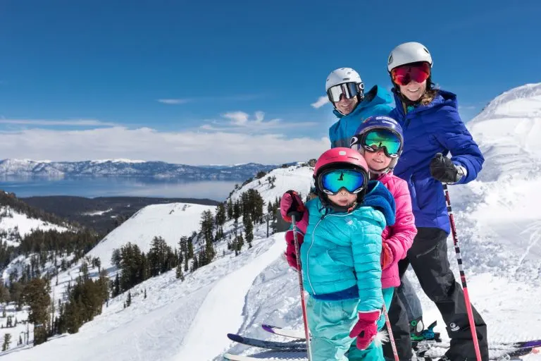 Palisades Tahoe Skiing