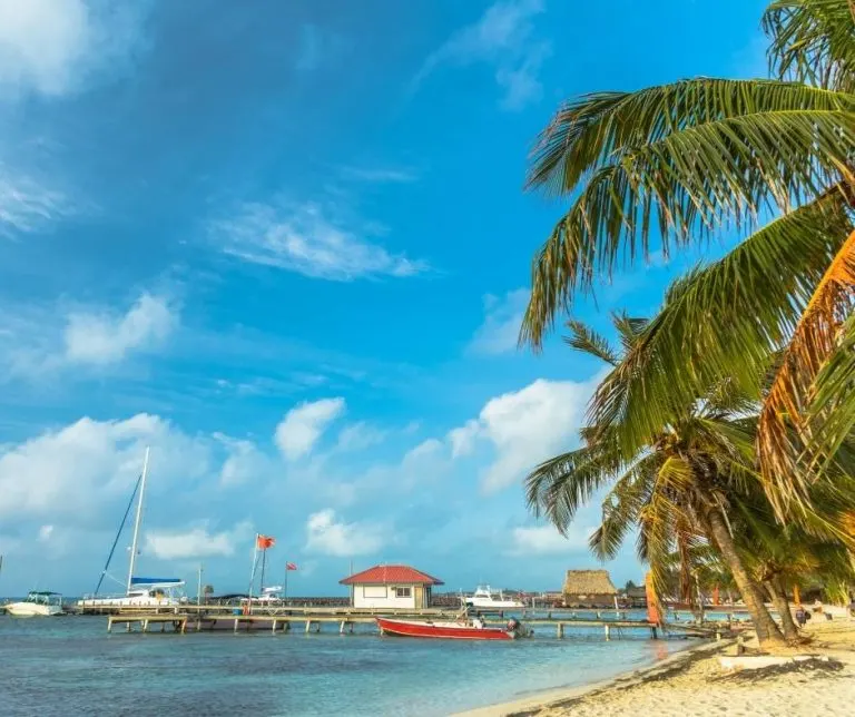 Boca del Rio beach in Belize