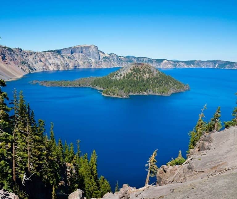 Oregon National Parks include Crater Lake