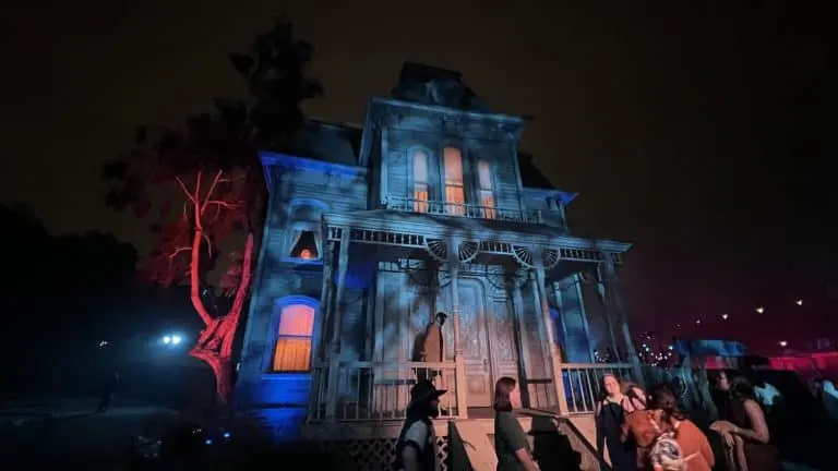 Halloween Horror Nights Mazes at Universal Studios Hollywood