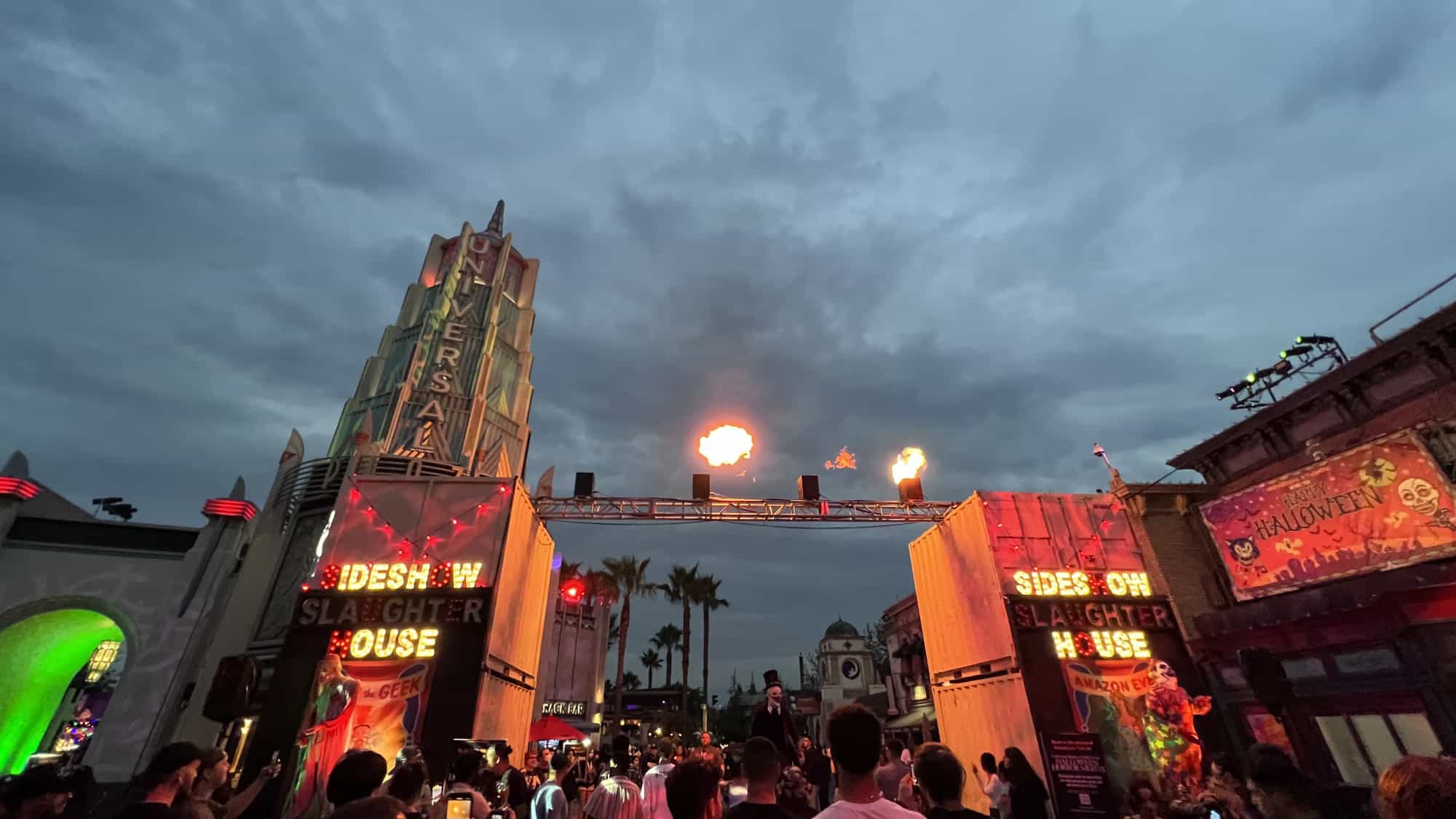 Halloween Horror Nights 2023: Guide to Evil Dead Rise & New Houses