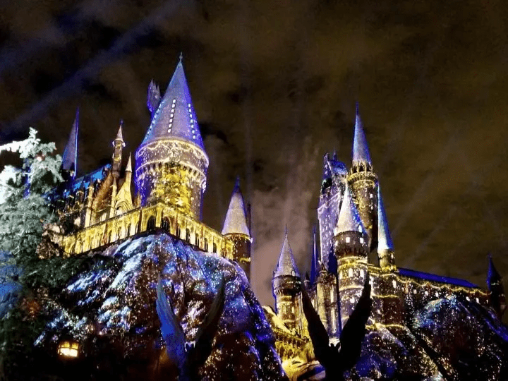 Christmas events in Los Angeles include Universal Studios Hollywood