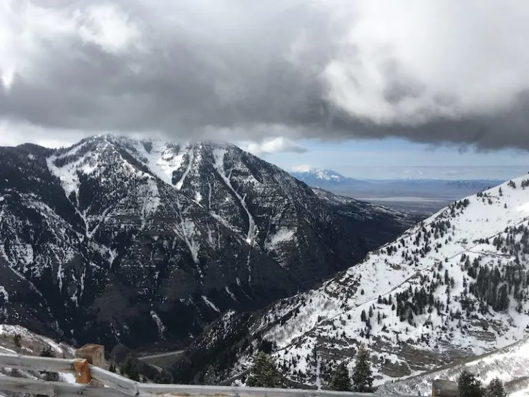 Best Ski Resorts in Utah for 2023-24 1